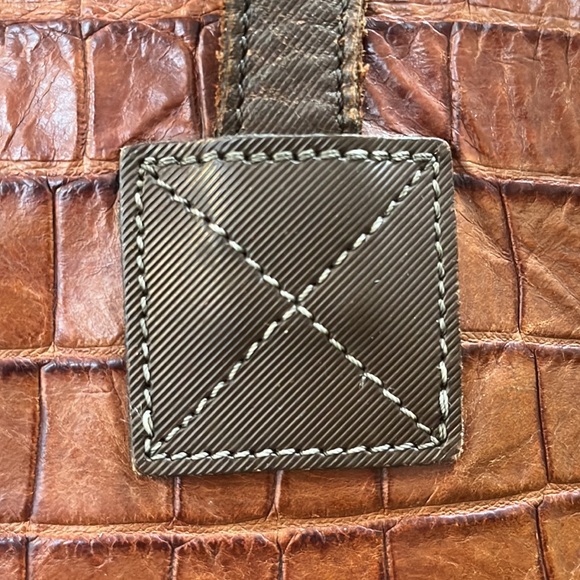 Dooney & Bourke Tote!! - Picture 9 of 12